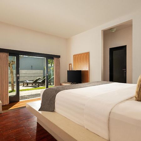 The Seminyak Suite - Private Villa Экстерьер фото