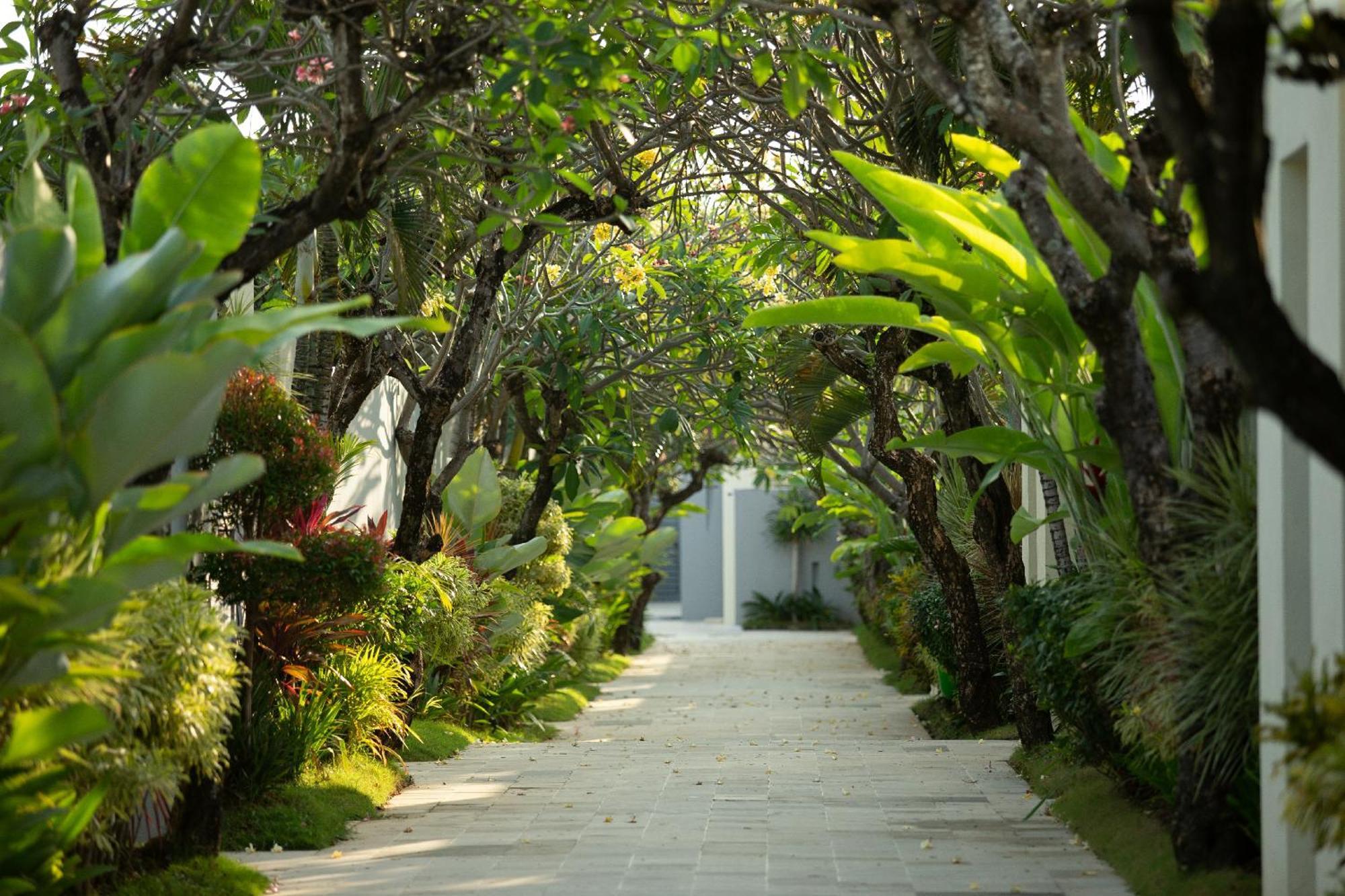 The Seminyak Suite - Private Villa Экстерьер фото