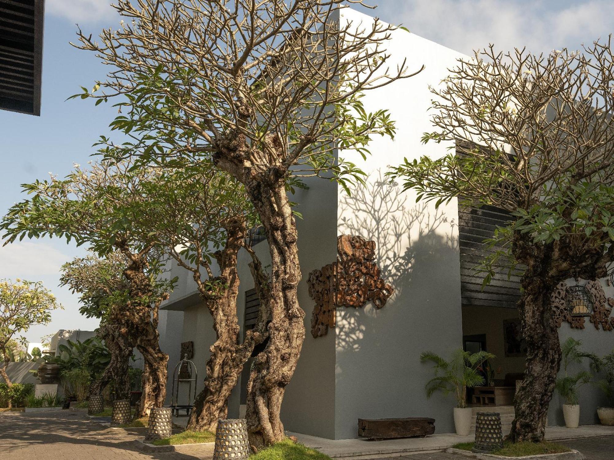 The Seminyak Suite - Private Villa Экстерьер фото