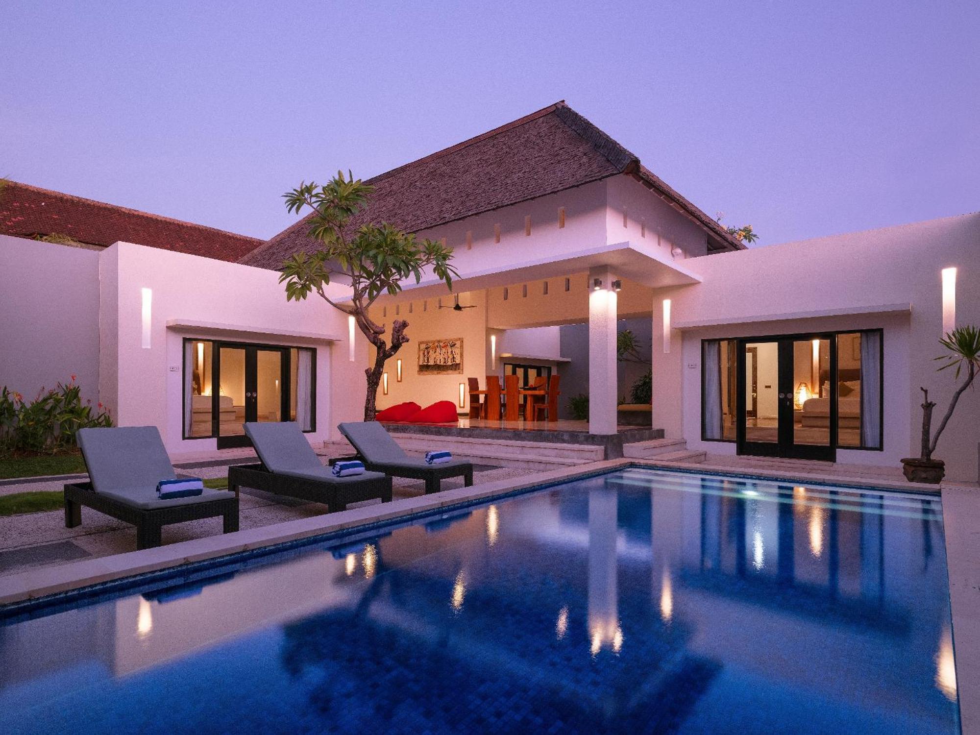 The Seminyak Suite - Private Villa Экстерьер фото