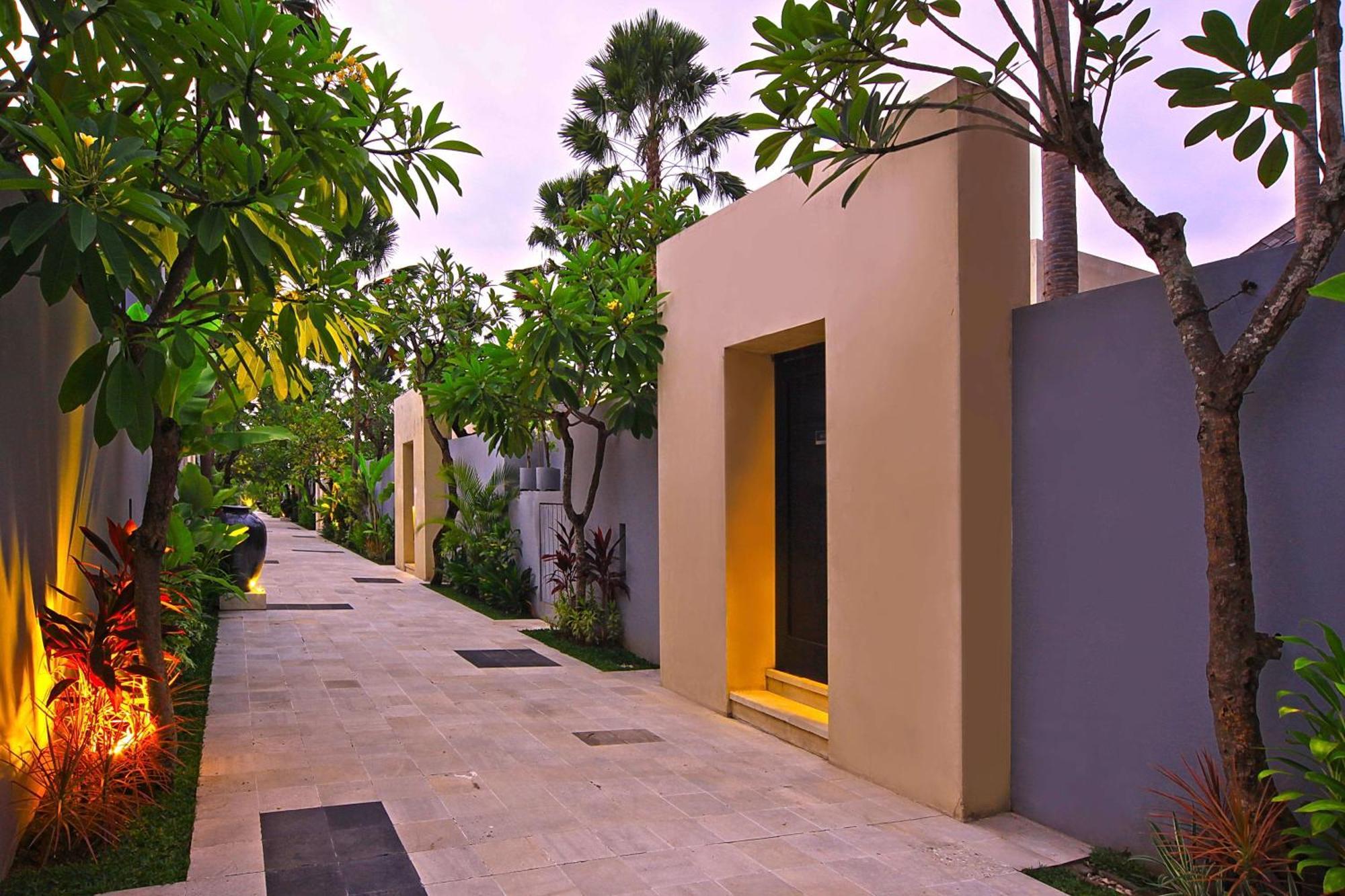 The Seminyak Suite - Private Villa Экстерьер фото